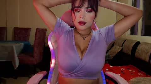 Monica online show from December 5, 2:11 pm