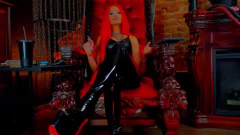 Monique C online show from October 18, 1:14 pm