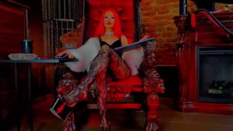 Monique C online show from October 6, 12:11 pm