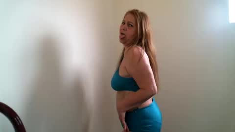 Snapshot of monserratsweet6 chatting on September 20, 5:33 pm monserratsweet6 online show from September 20, 5:33 pm