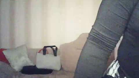 moodiemira online show from October 3, 5:18 pm