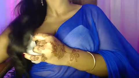 Maya online show from October 15, 1:46 pm