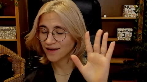 Katrin online show from December 13, 1:59 am