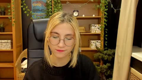 Katrin online show from February 1, 9:08 pm