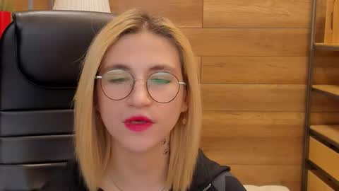 Katrin online show from February 12, 9:11 pm