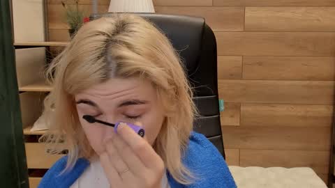 Katrin online show from January 2, 7:18 pm