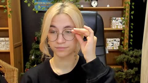 Katrin online show from December 23, 4:06 pm