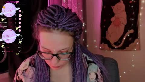 Snapshot of moon__girl chatting on October 17, 7:28 pm Roxy online show from October 17, 7:28 pm