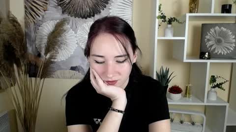 Snapshot of moon_foxy_ chatting on October 6, 8:02 pm Diana online show from October 6, 8:02 pm