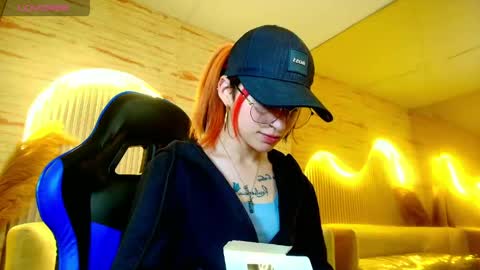 Moon online show from May 19, 12:34 pm