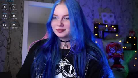 Emilia online show from December 2, 11:11 am