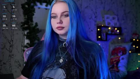 Emilia online show from December 22, 10:38 am