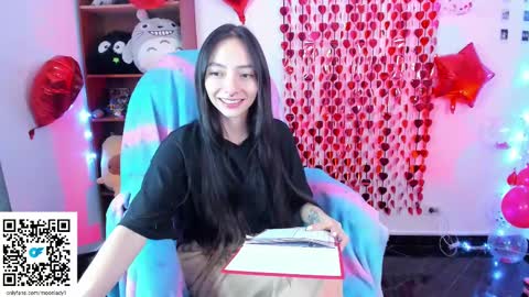 Snapshot of moonlady_ chatting on February 21, 3:23 am MOON online show from February 21, 3:23 am