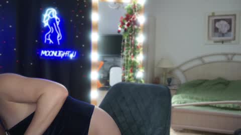 Jane online show from December 8, 4:35 am
