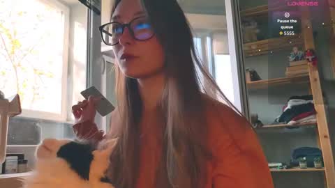 Dana online show from April 19, 3:45 pm