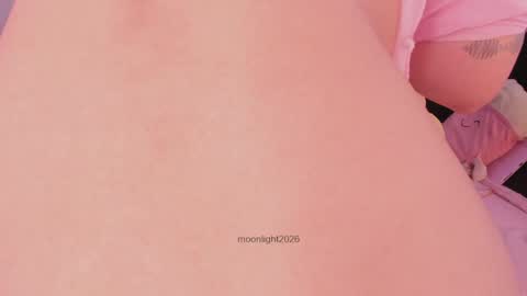 moonliight__ online show from April 10, 5:41 pm