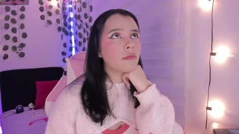 moonliight__ online show from January 4, 12:05 am