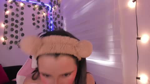 moonliight__ online show from December 4, 6:50 pm