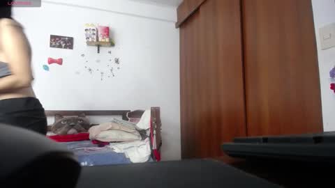 moonlunita online show from November 5, 4:45 pm