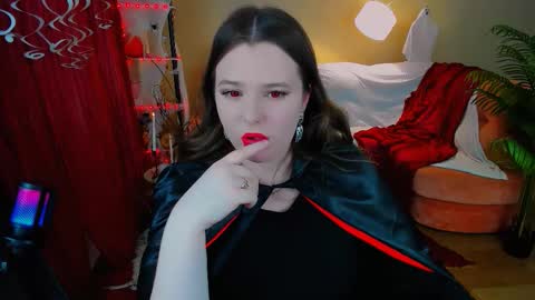 Betty online show from October 31, 11:36 am