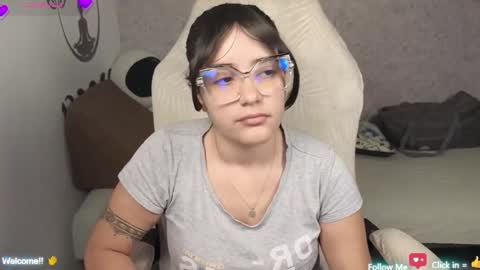 Snapshot of moonwoman_ chatting on January 15, 4:25 am Moon Woman online show from January 15, 4:25 am