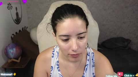 Snapshot of moonwoman_ chatting on February 8, 2:15 am Moon Woman online show from February 8, 2:15 am