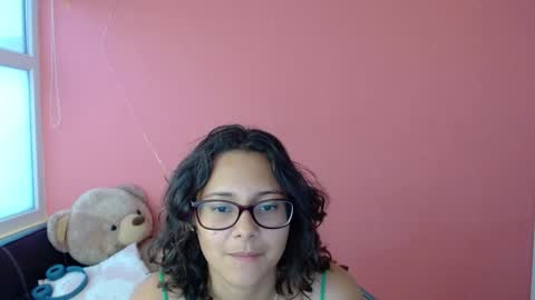 Snapshot of mora_haze chatting on February 2, 11:32 pm Mora Haze 3 online show from February 2, 11:32 pm