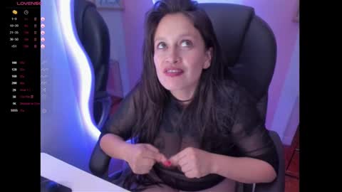 Snapshot of morana__hot chatting on September 15, 6:43 am morana__hot online show from September 15, 6:43 am