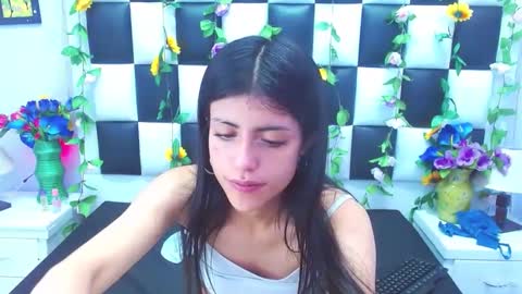 Snapshot of morganasmit_ chatting on January 17, 1:46 pm morganasmit_ online show from January 17, 1:46 pm