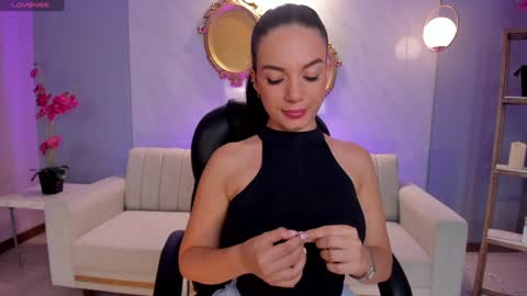Morgan Hicks online show from December 2, 7:25 pm
