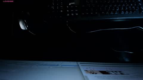 Morgan Hicks online show from December 8, 5:11 pm