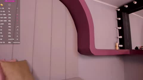 Snapshot of morganlake_ chatting on September 19, 3:38 am Morgan online show from September 19, 3:38 am