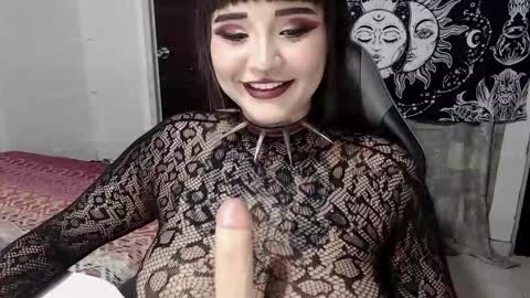 Snapshot of morganmoon1 chatting on September 8, 8:41 pm Morgan Moon online show from September 8, 8:41 pm