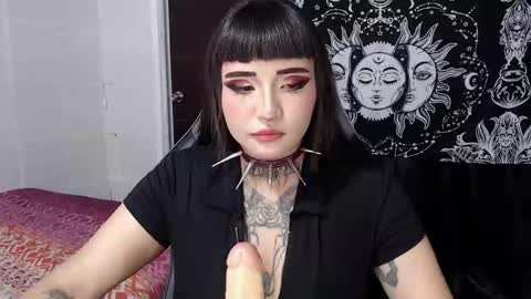 Snapshot of morganmoon1 chatting on October 22, 8:03 pm Morgan Moon online show from October 22, 8:03 pm