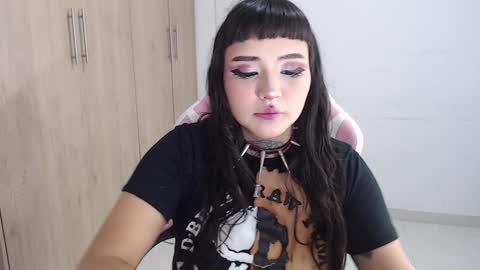 Snapshot of morganmoon1 chatting on December 2, 9:10 am Morgan Moon online show from December 2, 9:10 am