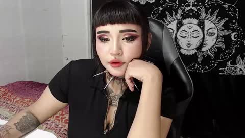 Morgan Moon online show from November 11, 5:54 pm