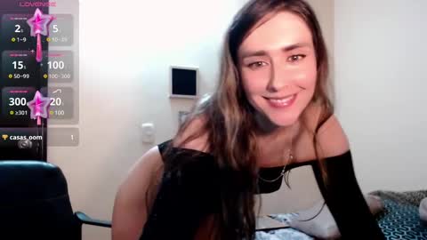 Moriah online show from December 2, 7:25 pm