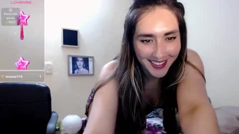 Moriah online show from December 12, 7:26 pm