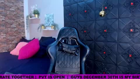 Morocha  online show from December 23, 2:35 am