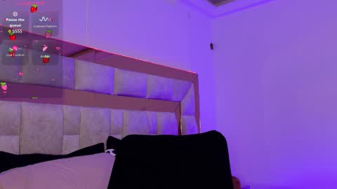 Snapshot of morriggan chatting on October 31, 11:31 pm morriggan online show from October 31, 11:31 pm