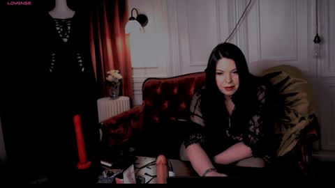 Snapshot of morticialane chatting on January 22, 5:59 am morticia66 online show from January 22, 5:59 am