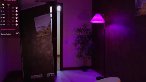 morvelyn online show from September 23, 11:58 pm