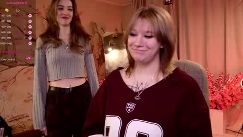 morvelyn online show from November 24, 2:19 pm