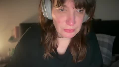 Mossy Mommy online show from April 21, 12:25 am