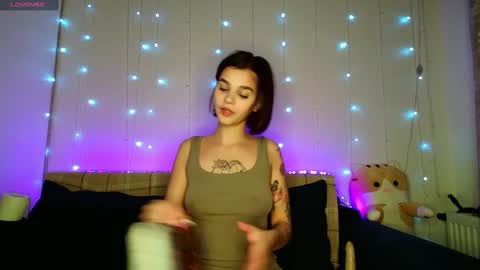 Snapshot of moto_ponchik chatting on March 7, 8:00 pm Kris online show from March 7, 8:00 pm