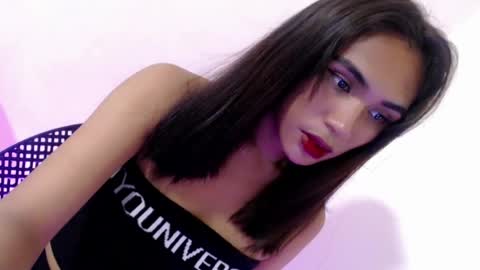 mouiline_rouge69 online show from July 30, 11:11 am