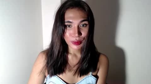 mouiline_rouge69 online show from August 2, 8:56 pm