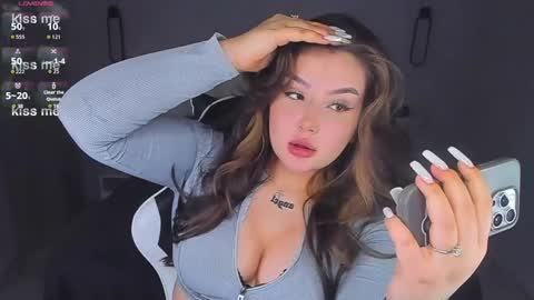 Carolina online show from April 9, 3:39 pm