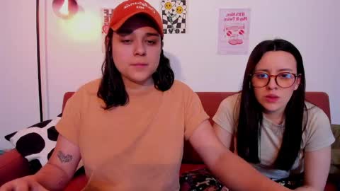 Laura online show from April 14, 5:07 am