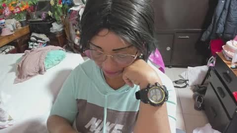 mrs_mommy online show from January 12, 2:39 am